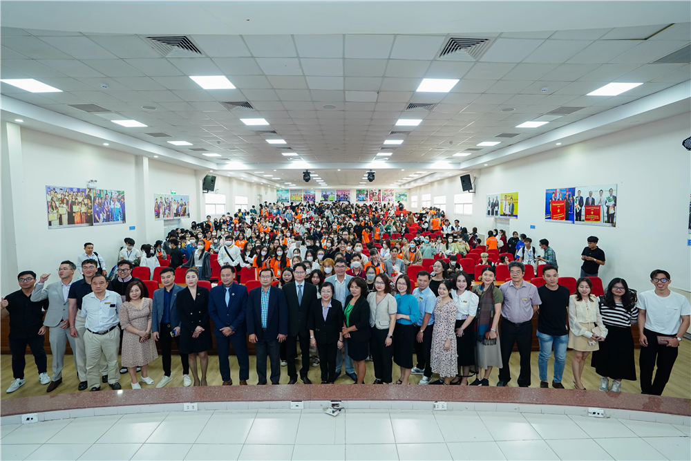 KAR COFFEEE CÓ BUỔI WORKSHOP GIAO LƯU CÙNG CHƯƠNG TRÌNH "SỐ HOÁ TRONG KINH DOANH, CƠ HỘI NGHỀ NGHIỆP TIỀM NĂNG CHO GENZ"